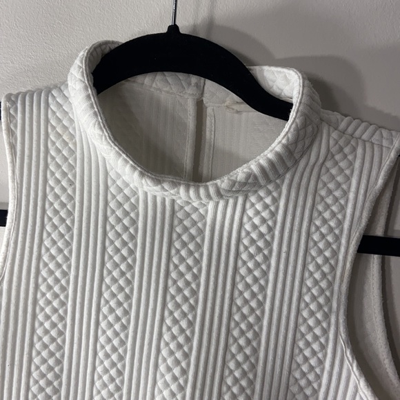 Lola vs Harper top - Picture 3 of 5